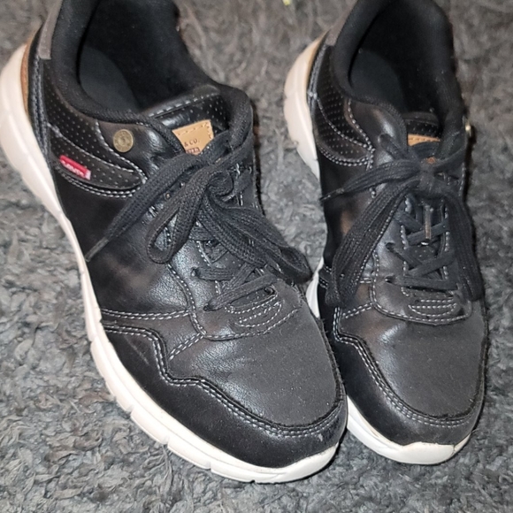 Levi's shoes for boys - Picture 2 of 4